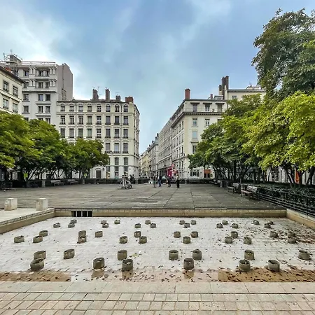 Le Des Celestins Ail 公寓 里昂