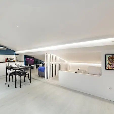 In | Le Des Celestins